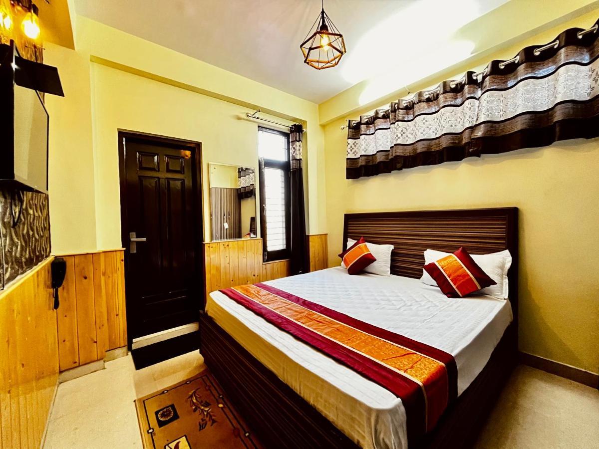 Nirvana Rooms Shimla Buitenkant foto